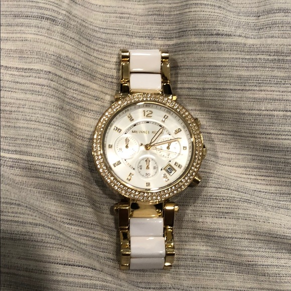 Women’s Michael Kors watch - Picture 1 of 6